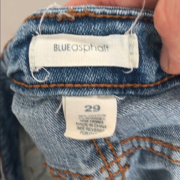 Shorts - Picture 3 of 3